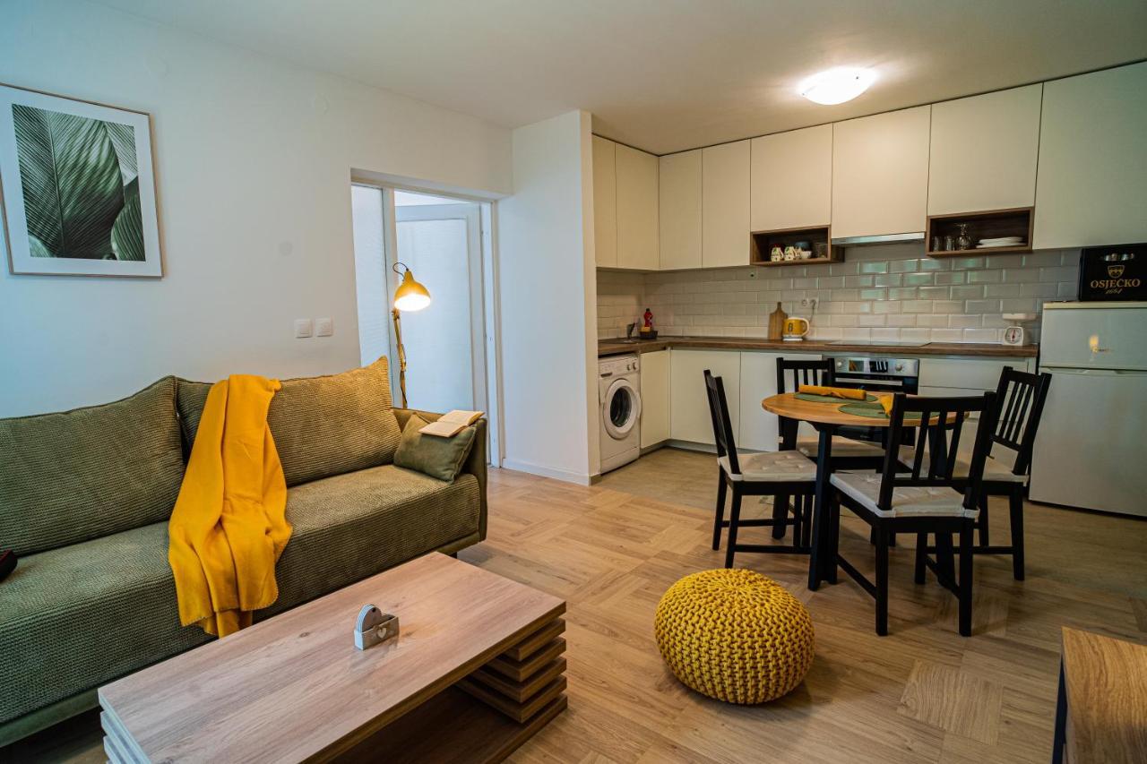 Apartman Terra Centar, Free Parking オシエク エクステリア 写真